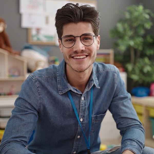 Childcare educator in kindergarten setting